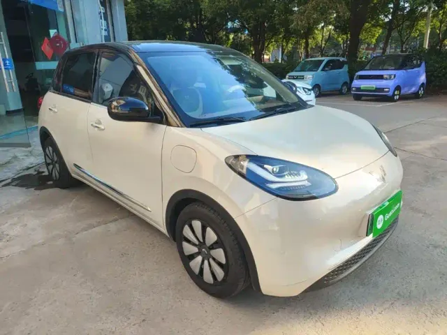 Wuling Bingo — Фото автомобиля 3