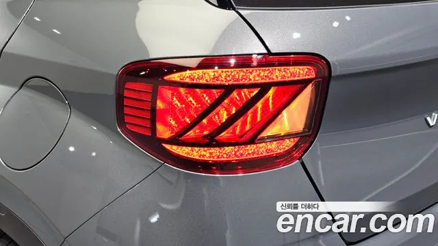 Hyundai Venue — Фото автомобиля 23