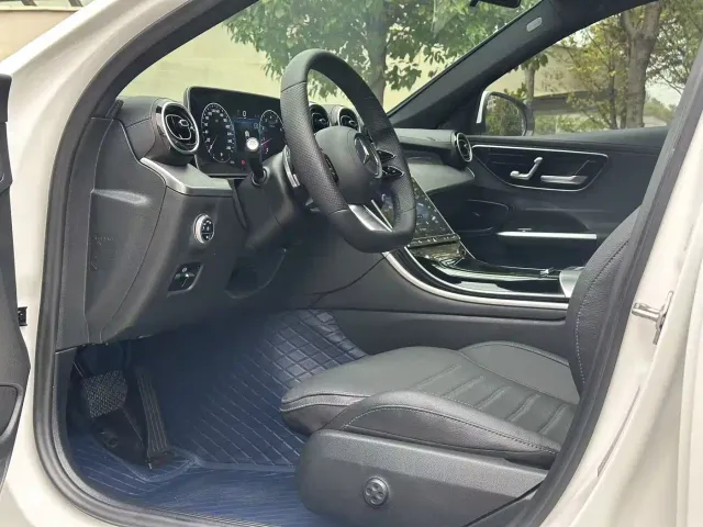 Mercedes-Benz C-Class — Фото автомобиля 9