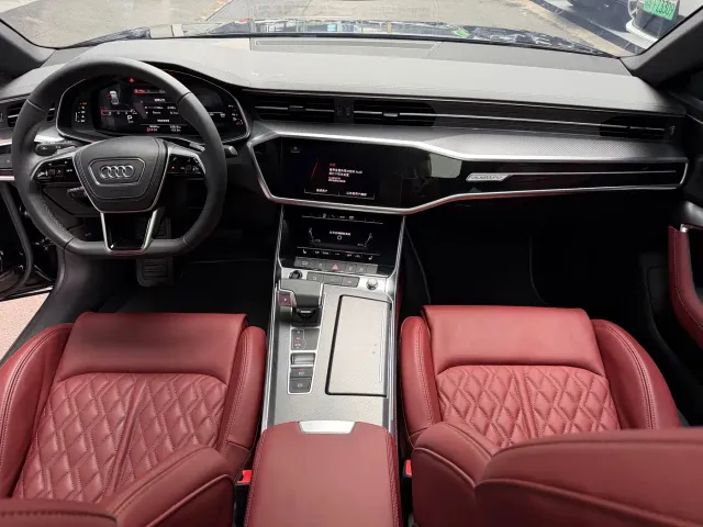 Audi A7L — Фото автомобиля 12