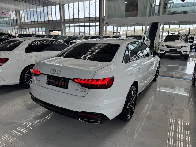 Audi A4L — Фото автомобиля 4