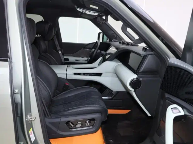 BYD U8 — Фото автомобиля 15