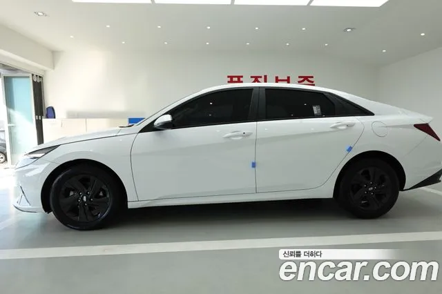 Hyundai AVANTE Avante (CN7) — Фото автомобиля 5