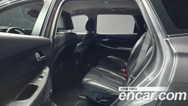 Hyundai Santa Fe — Фото автомобиля 18