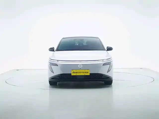 Nissan N7 — Фото автомобиля 8