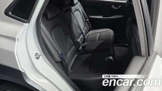 Hyundai Kona — Фото автомобиля 17