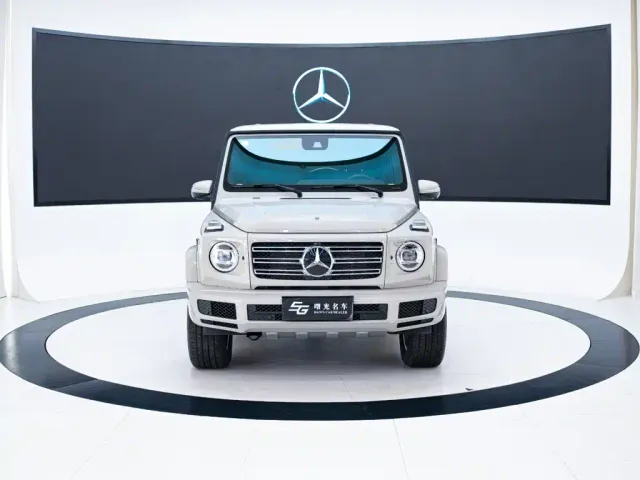 Mercedes-Benz G-Class — Фото автомобиля 2