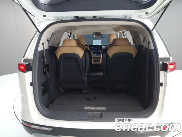 Kia Canival Carnival 4 поколение 9 мест Prestige — Фото автомобиля 19