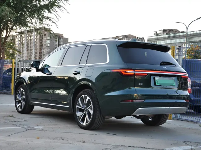 Li Auto ONE — Фото автомобиля 4