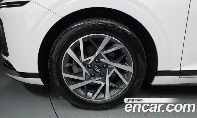 Hyundai Grandeur GN7 — Фото автомобиля 5