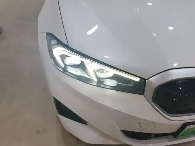 BMW i3 — Фото автомобиля 8