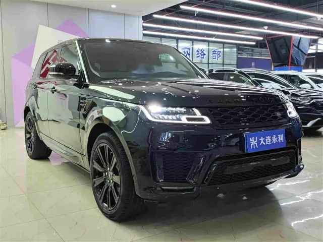 Land Rover Range Rover Sport — Фото автомобиля 3