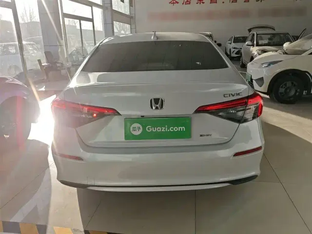 Honda Civic — Фото автомобиля 5