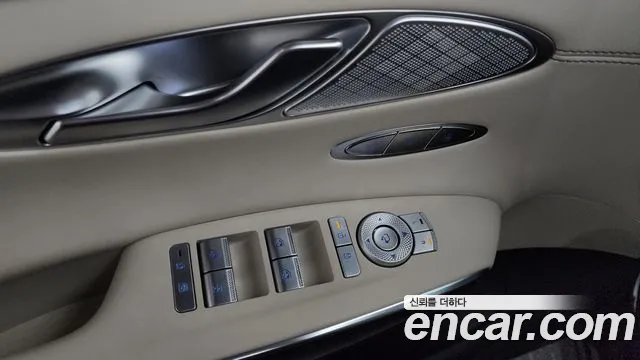 Genesis GV70 2.5T Бензин 2WD — Фото автомобиля 26