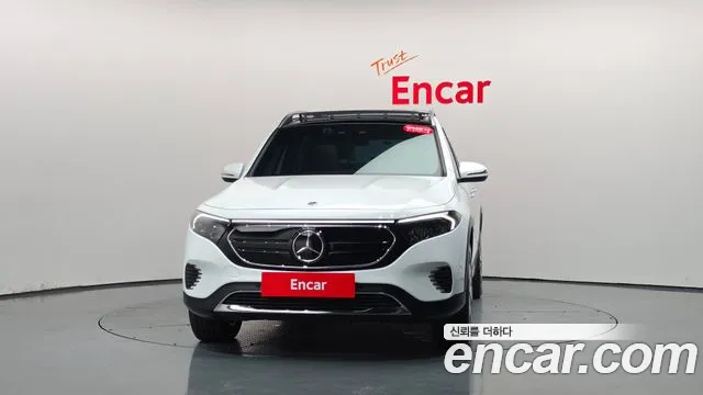 Mercedes-Benz EQB X243 — Фото автомобиля 3