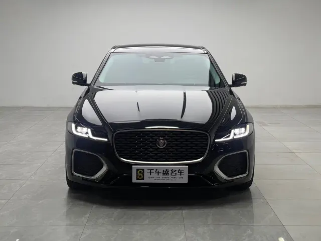 Jaguar XFL — Фото автомобиля 2