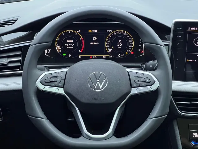 Volkswagen Tiguan L — Фото автомобиля 10