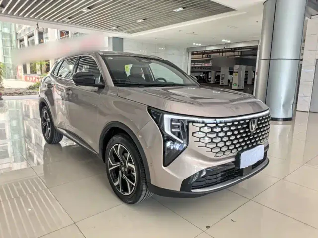 Changan CS55 Plus — Фото автомобиля 12