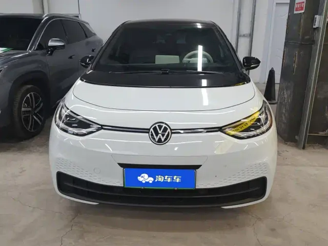 Volkswagen ID.3 — Фото автомобиля 2