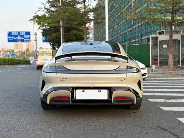 Xiaomi SU7 — Фото автомобиля 8