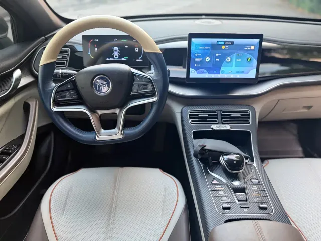 BYD Qin PLUS — Фото автомобиля 10
