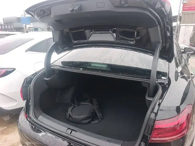 Volkswagen Passat — Фото автомобиля 18