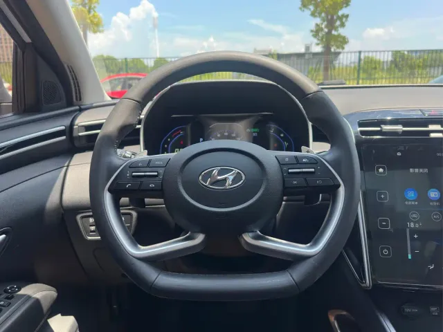 Hyundai Tucson — Фото автомобиля 16
