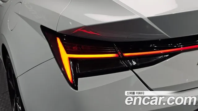 Hyundai AVANTE Avante (CN7) — Фото автомобиля 21