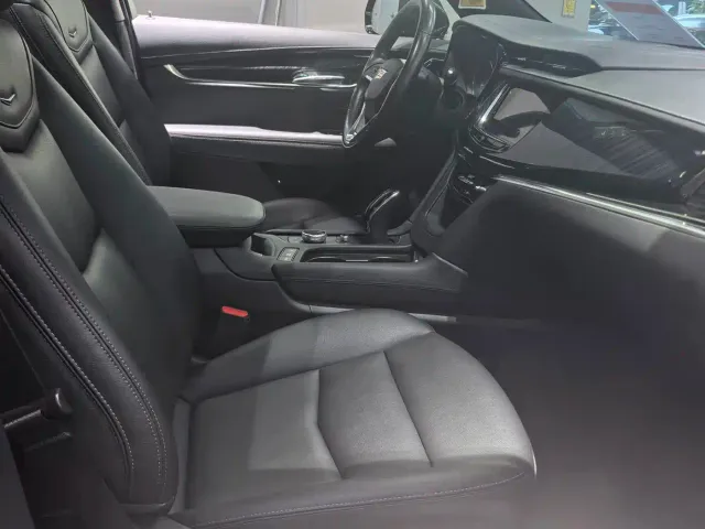 Cadillac XT6 — Фото автомобиля 9