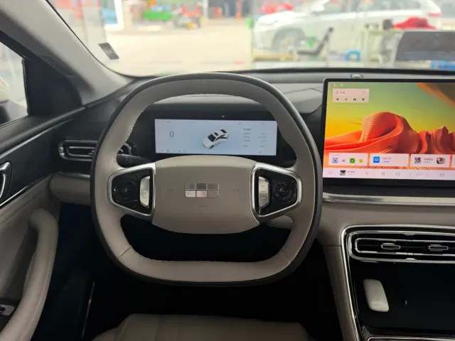 Geely Galaxy Stellar 6 — Фото автомобиля 8