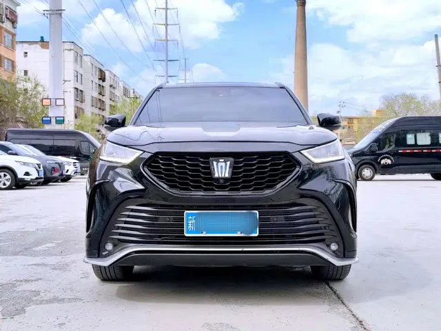 Toyota Crown Kluger — Фото автомобиля 2