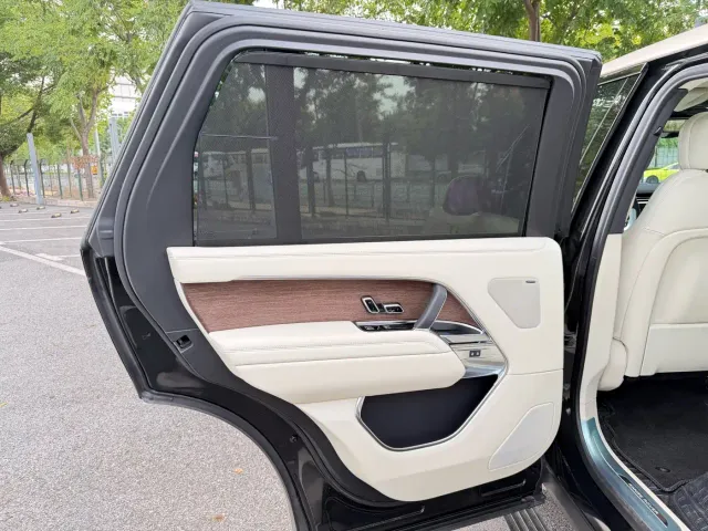 Land Rover Range Rover — Фото автомобиля 14
