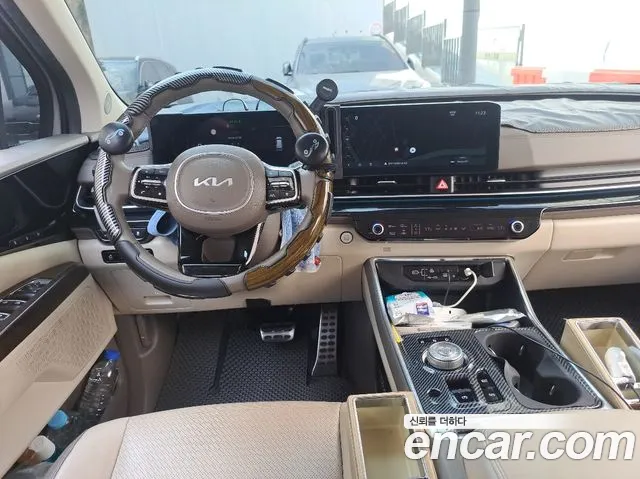 Kia Carnival Generation 4 — Фото автомобиля 17