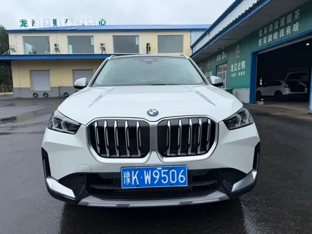 BMW X1 — Фото автомобиля 4