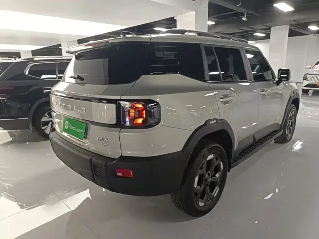 Jetour T1 — Фото автомобиля 6