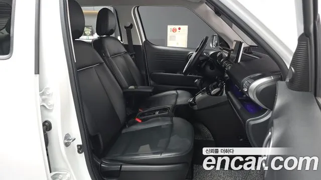Hyundai Casper Casper Inspiration — Фото автомобиля 11