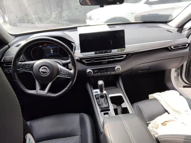 Nissan Teana — Фото автомобиля 5
