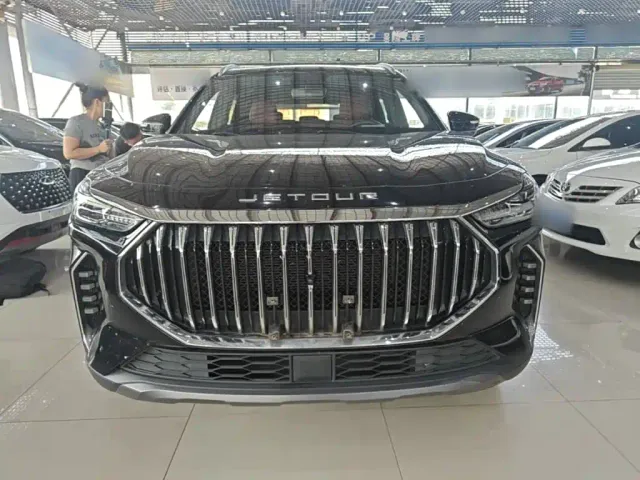Jetour X70 Plus — Фото автомобиля 2