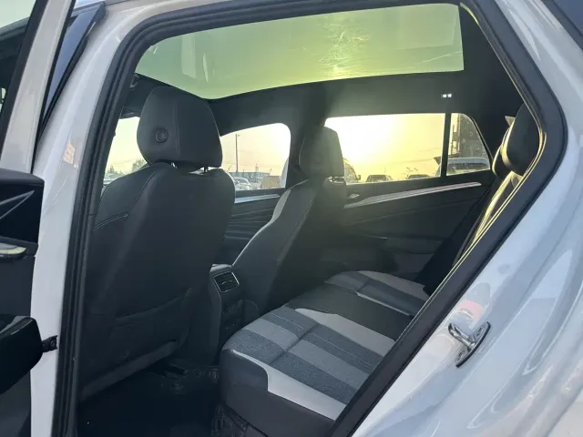 Volkswagen ID.4 Crozz — Фото автомобиля 4