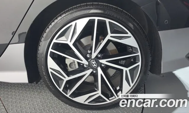 Hyundai Ioniq 6 — Фото автомобиля 6