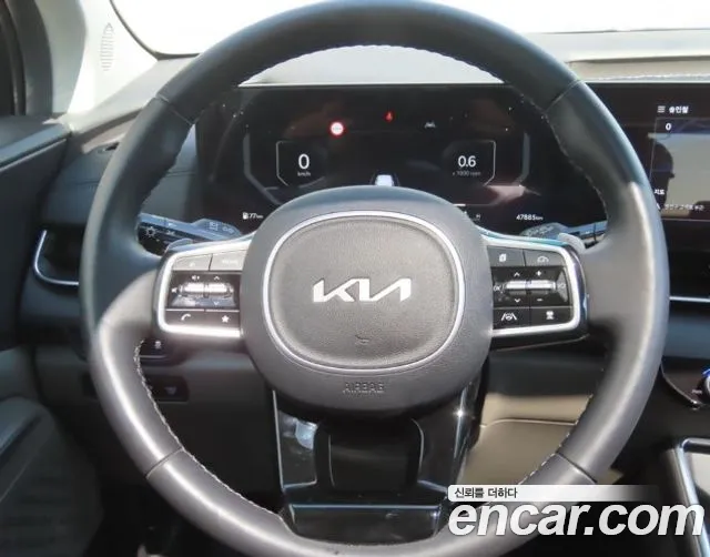 Kia Carnival Generation 4 — Фото автомобиля 12