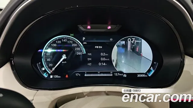 Genesis GV70 — Фото автомобиля 11