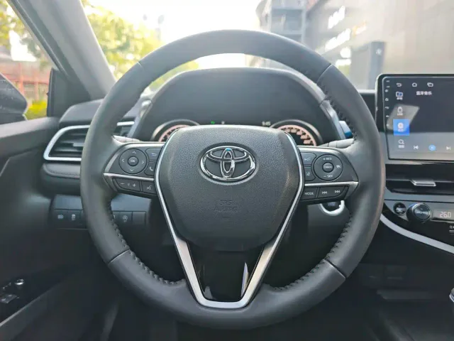 Toyota Camry — Фото автомобиля 8