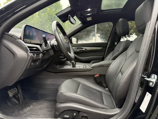 Cadillac CT5 — Фото автомобиля 5