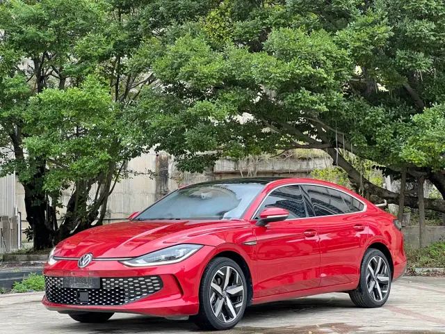 Фотография автомобиля — Volkswagen Lamando