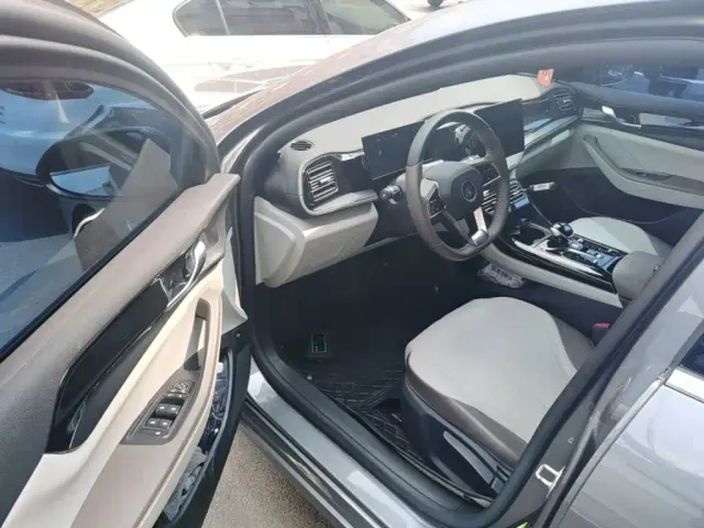 BYD Qin PLUS — Фото автомобиля 15