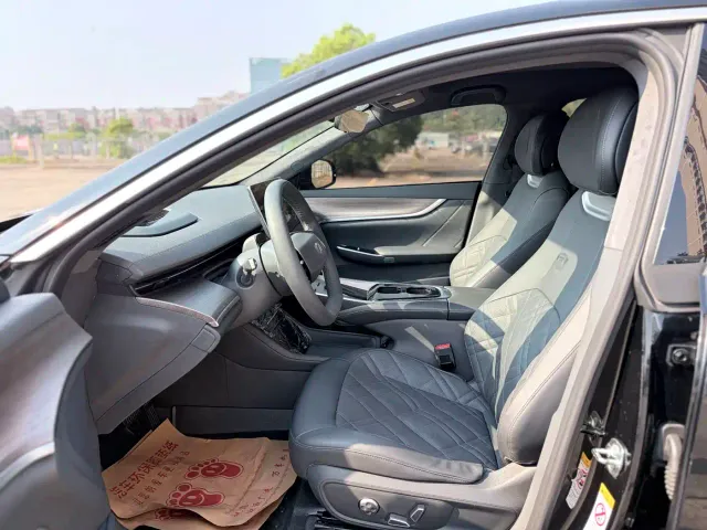 Changan Qiyuan A07 — Фото автомобиля 8