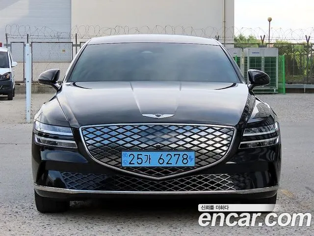 Genesis G80 RG3 — Фото автомобиля 3