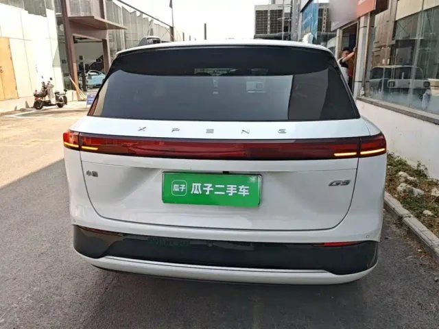 Xpeng G9 — Фото автомобиля 5
