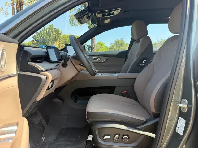 Chery Tiggo 8 PLUS — Фото автомобиля 27